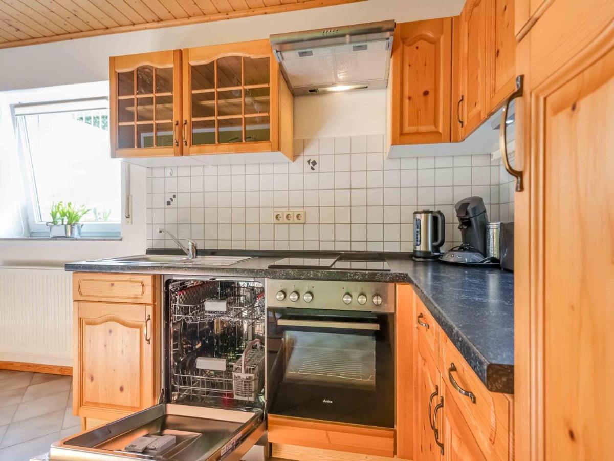 Holiday Home In The Eifel-Mosel With Garden Roes Exteriör bild