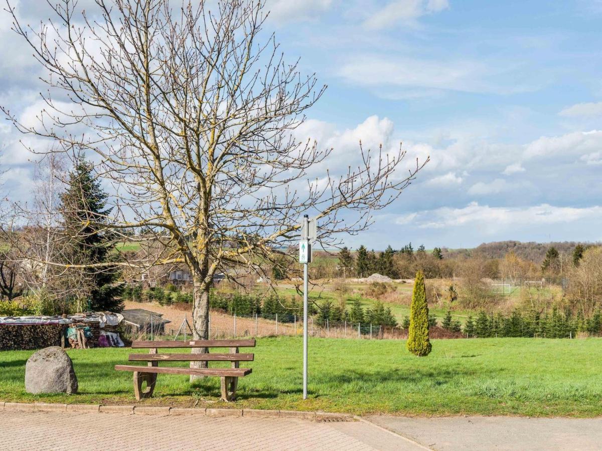 Holiday Home In The Eifel-Mosel With Garden Roes Exteriör bild