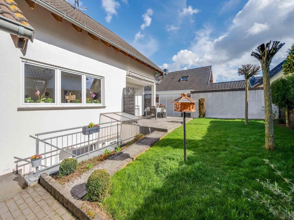 Holiday Home In The Eifel-Mosel With Garden Roes Exteriör bild