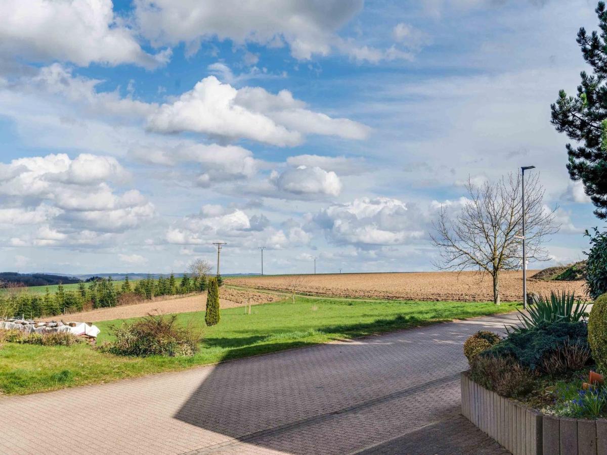 Holiday Home In The Eifel-Mosel With Garden Roes Exteriör bild
